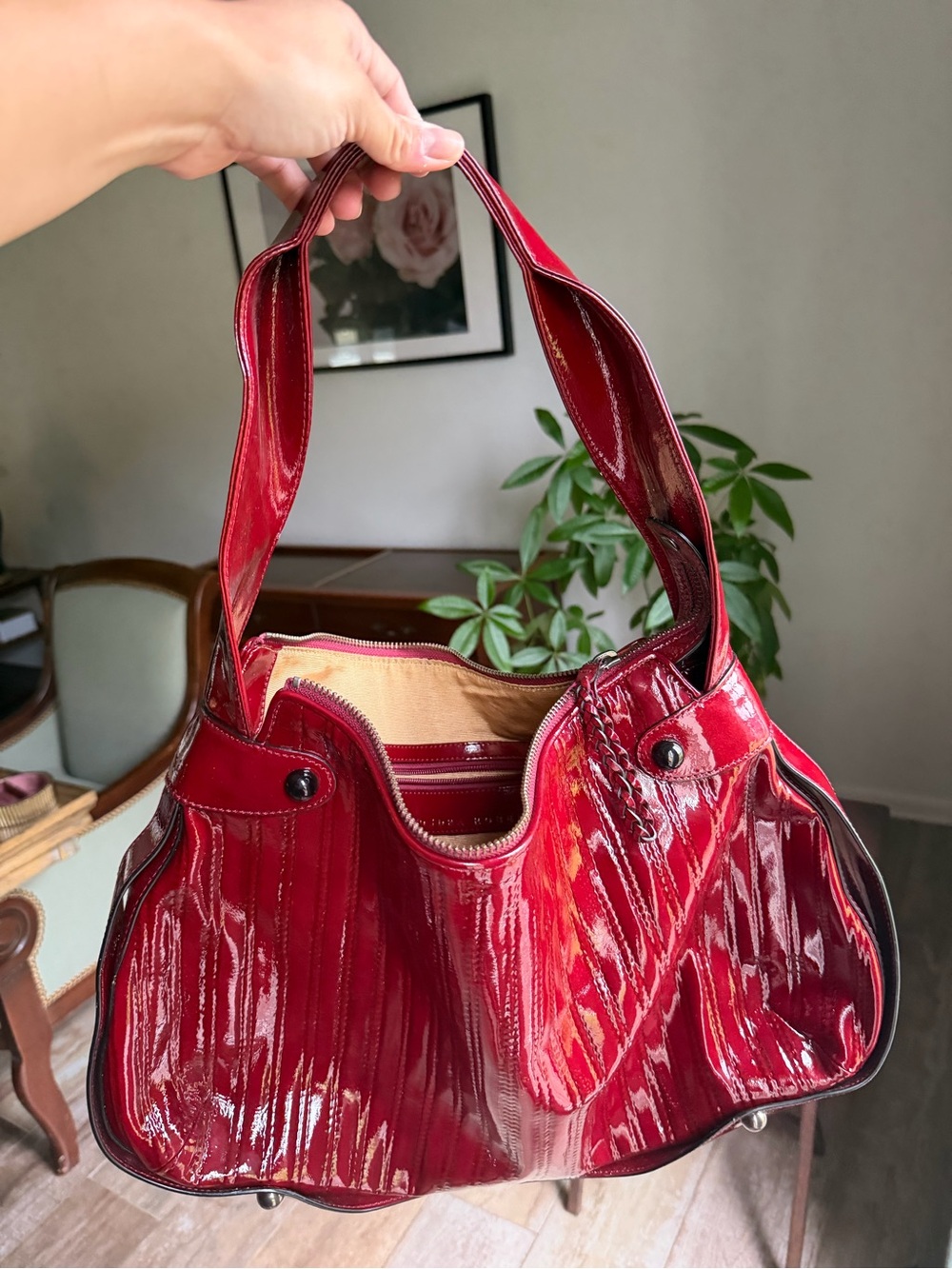 Sondra Roberts Red Patent Leather Shoulder Bag